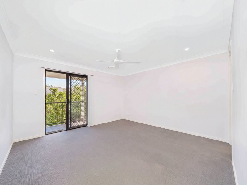 Photo - 1/18 Dryander Street, North Lakes QLD 4509 - Image 9