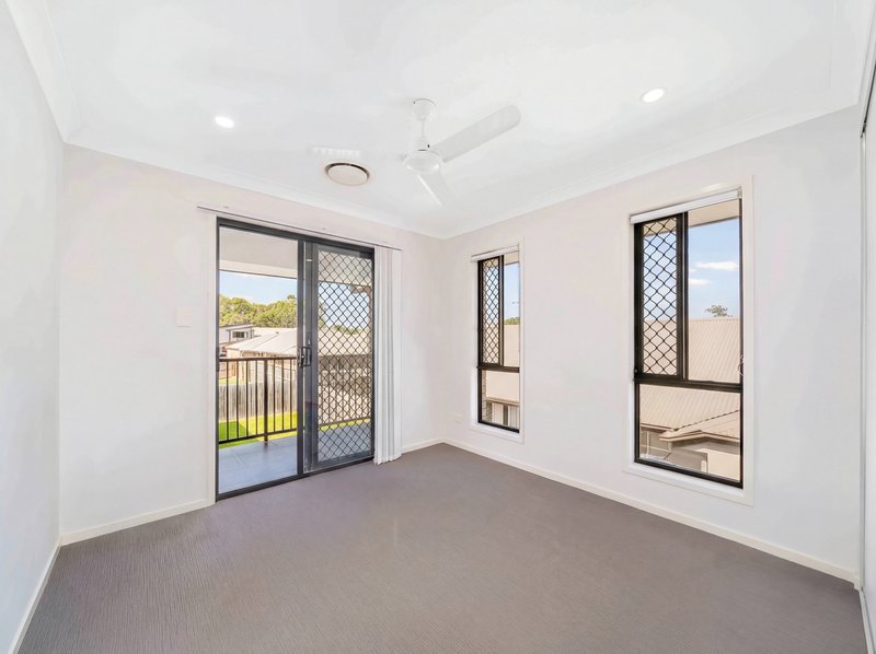 Photo - 1/18 Dryander Street, North Lakes QLD 4509 - Image 12