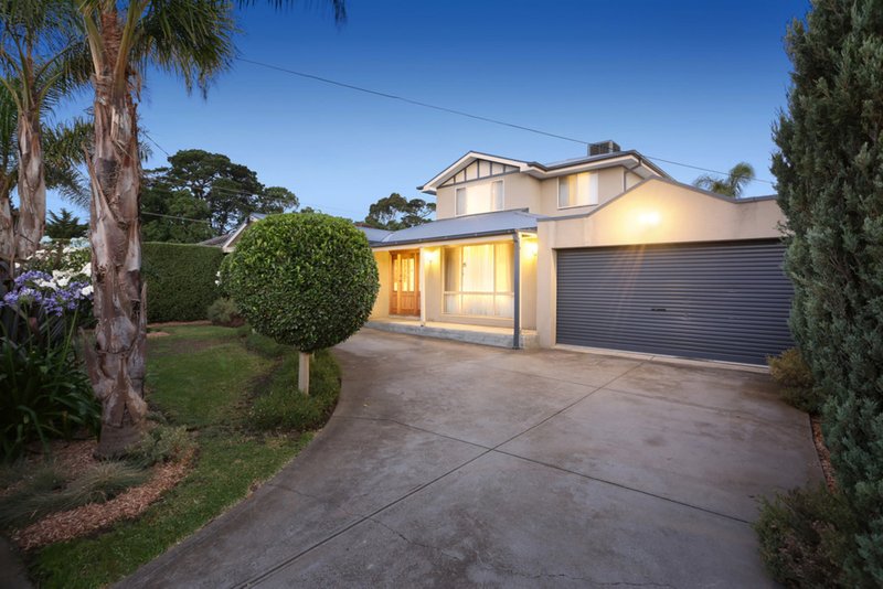 Photo - 118 Duffy Street, Epping VIC 3076 - Image 2