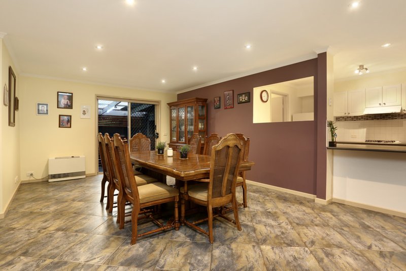 Photo - 118 Duffy Street, Epping VIC 3076 - Image 6