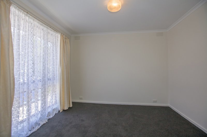 Photo - 1/18 Duffy Street, Reservoir VIC 3073 - Image 6