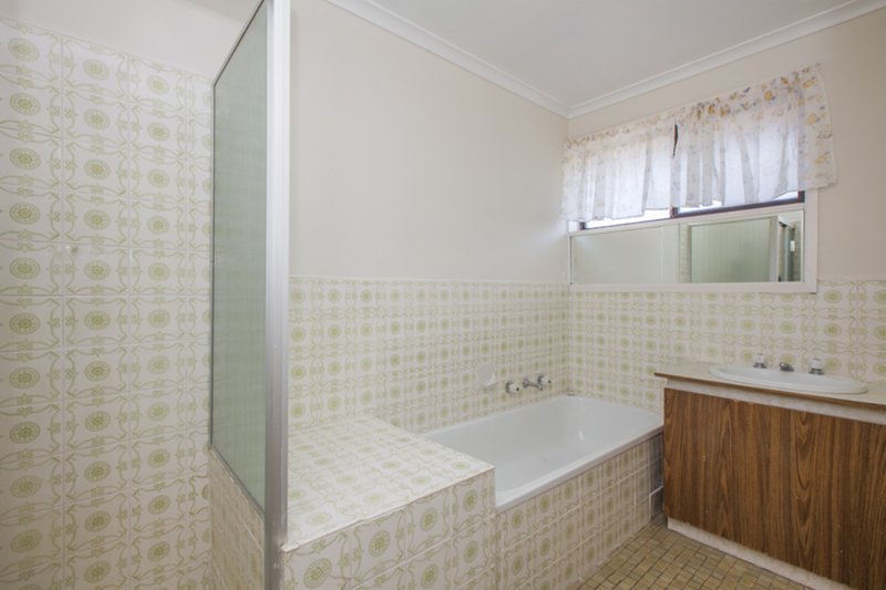 Photo - 1/18 Duffy Street, Reservoir VIC 3073 - Image 7