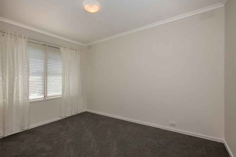 Photo - 1/18 Duffy Street, Reservoir VIC 3073 - Image 8