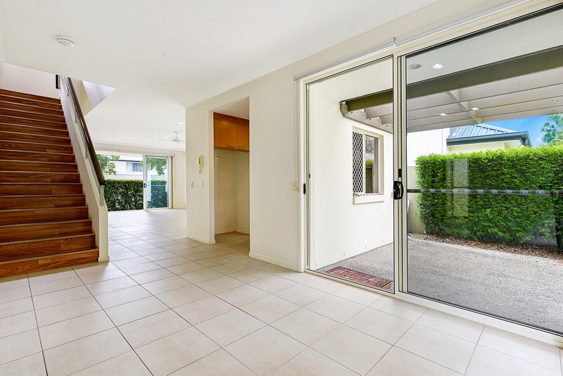 Photo - 118 Easthill Drive, Robina QLD 4226 - Image 7