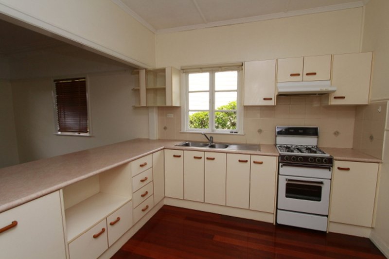 Photo - 1/18 Elizabeth Street, Toowong QLD 4066 - Image 3