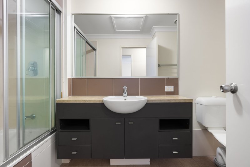 Photo - 11/8 Eric Road, Holland Park QLD 4121 - Image 12