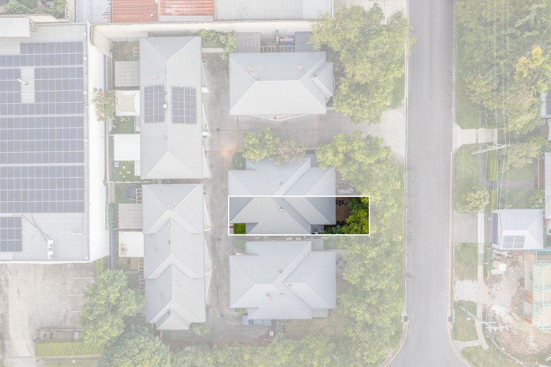Photo - 11/8 Eric Road, Holland Park QLD 4121 - Image 16