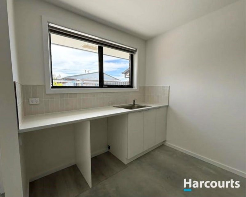 Photo - 1/18 Eveline Court, Devonport TAS 7310 - Image 13