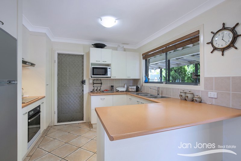 Photo - 118 Eversleigh Road, Scarborough QLD 4020 - Image 6