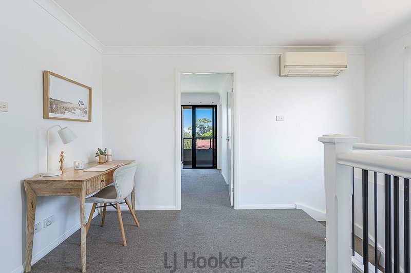 Photo - 1/18 Geraldton Drive, Redhead NSW 2290 - Image 11