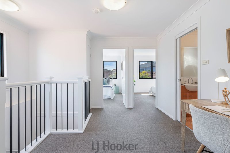 Photo - 1/18 Geraldton Drive, Redhead NSW 2290 - Image 13