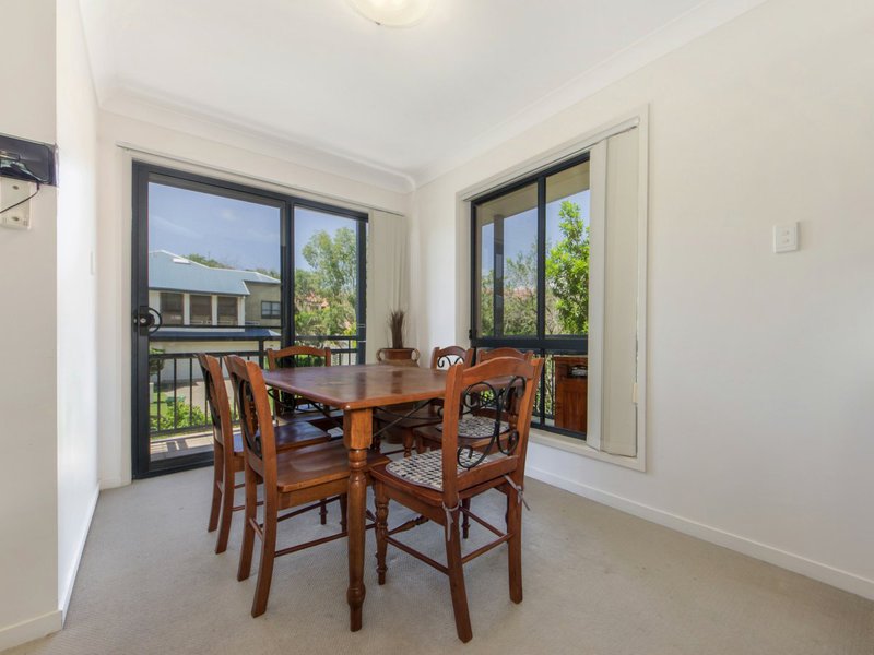 Photo - 1/18 Geraldton Drive, Varsity Lakes QLD 4227 - Image 7