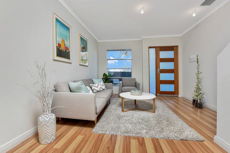 Photo - 1/18 Grazing Avenue, Morphett Vale SA 5162 - Image 4