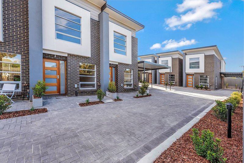 Photo - 1/18 Grazing Avenue, Morphett Vale SA 5162 - Image 10