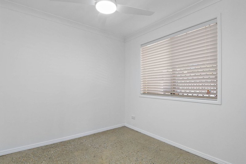 Photo - 1/18 Griffith Street, Everton Park QLD 4053 - Image 8