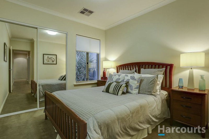 Photo - 118 Hayes Avenue, Yokine WA 6060 - Image 6