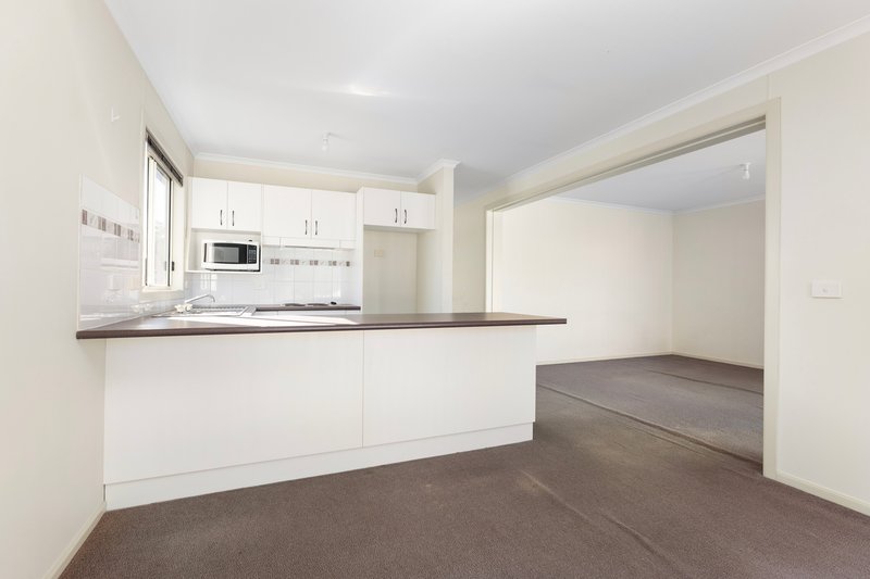 Photo - 1/18 Henty Street, Culcairn NSW 2660 - Image 7