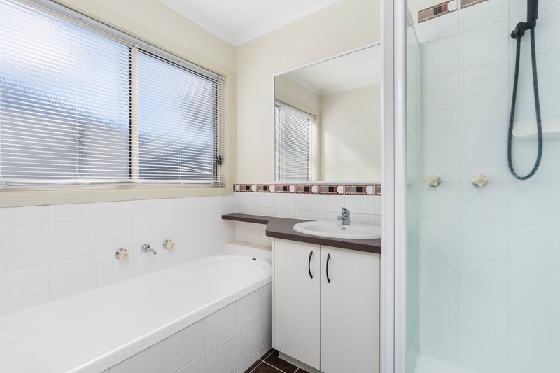 Photo - 1/18 Henty Street, Culcairn NSW 2660 - Image 8