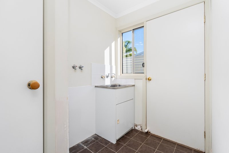 Photo - 1/18 Henty Street, Culcairn NSW 2660 - Image 9