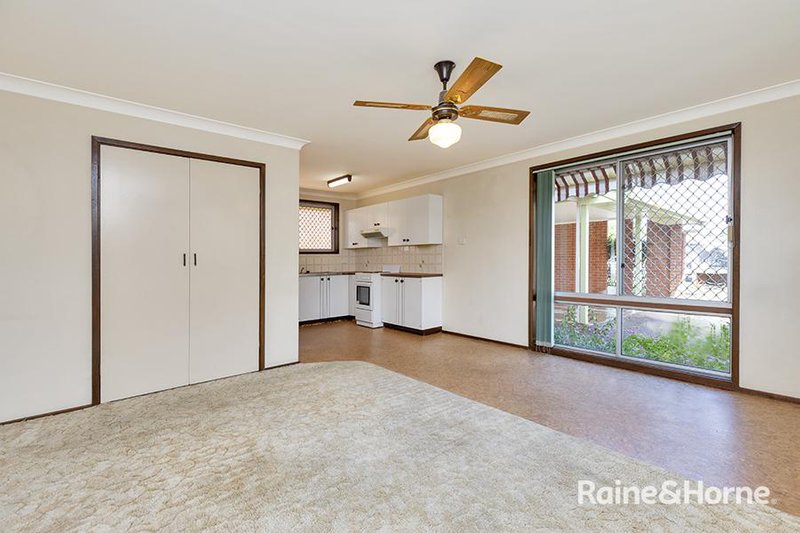 Photo - 1/18 Hercules Street, Tamworth NSW 2340 - Image 11