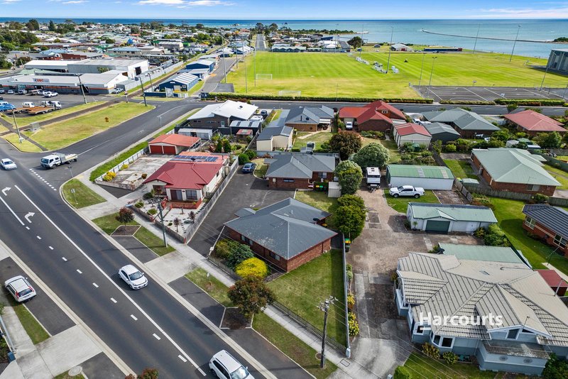 Photo - 1/18 Hobbs Parade, West Ulverstone TAS 7315 - Image 3