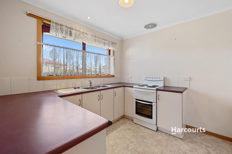 Photo - 1/18 Hobbs Parade, West Ulverstone TAS 7315 - Image 4