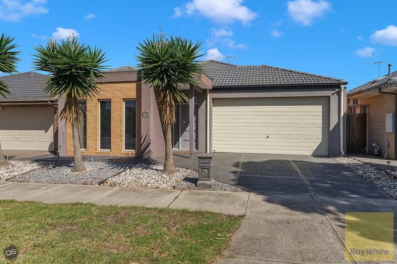 Photo - 118 Inverell Parkway, Tarneit VIC 3029 - Image 2