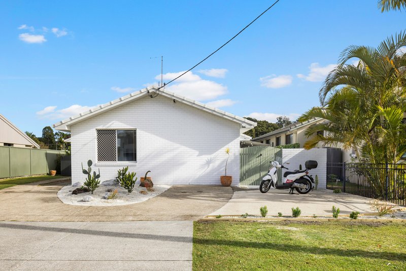 Photo - 1/18 Jacaranda Avenue, Tweed Heads West NSW 2485 - Image 16