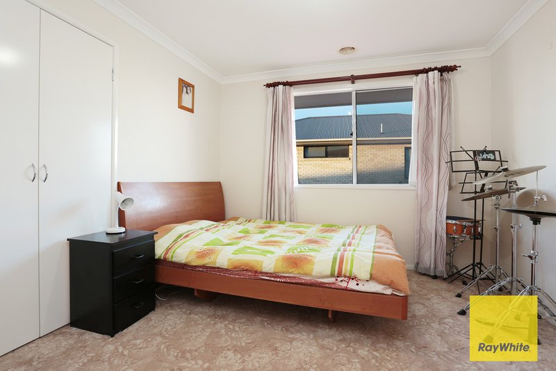 Photo - 118 Jamieson Way, Point Cook VIC 3030 - Image 11