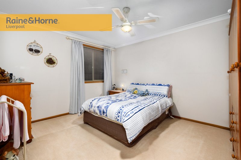 Photo - 118 Kendall Drive, Casula NSW 2170 - Image 11