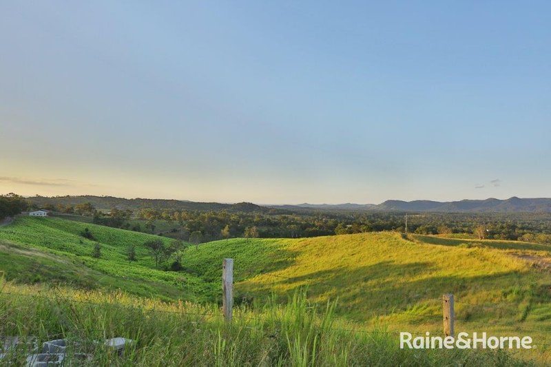 Photo - 118 Kenman Road, Traveston QLD 4570 - Image 11