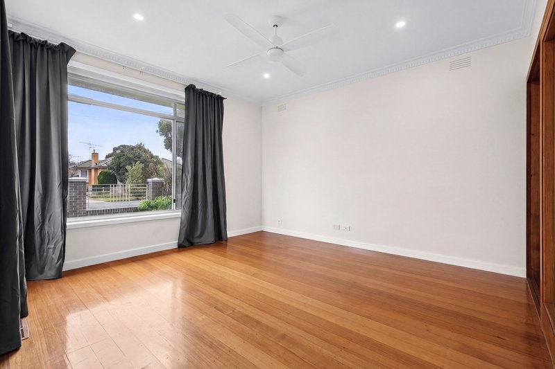 Photo - 1/18 Maple Crescent, Bell Park VIC 3215 - Image 4