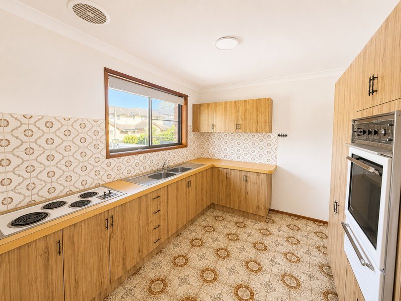 Photo - 1/18 Matthews Street, Wollongong NSW 2500 - Image 3