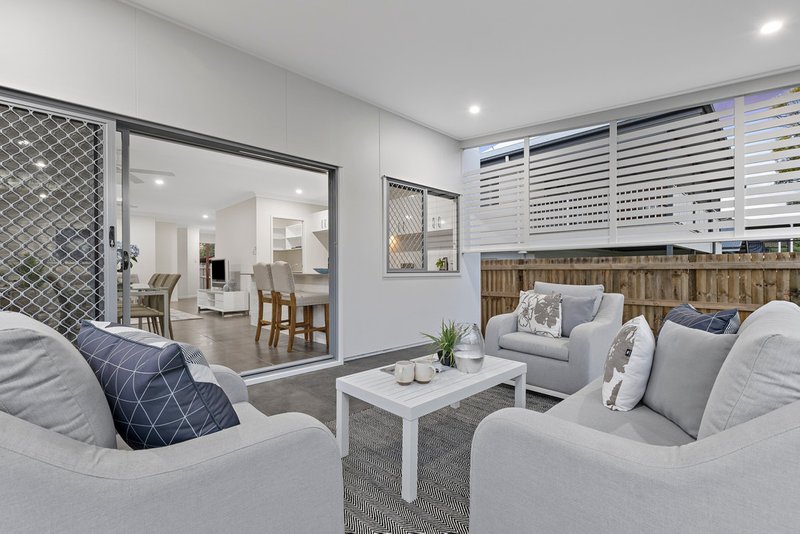 Photo - 118 Mcconaghy Street, Mitchelton QLD 4053 - Image 4