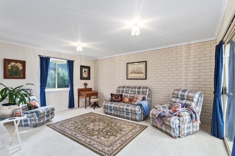 Photo - 1/18 Mcewin Avenue, Redwood Park SA 5097 - Image 9