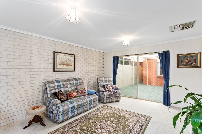 Photo - 1/18 Mcewin Avenue, Redwood Park SA 5097 - Image 10