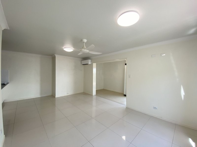 Photo - 1/18 Muraban Street, Mooloolaba QLD 4557 - Image 3