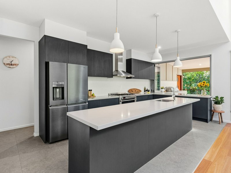 Photo - 118 Nojoor Road, Mudjimba QLD 4564 - Image 7