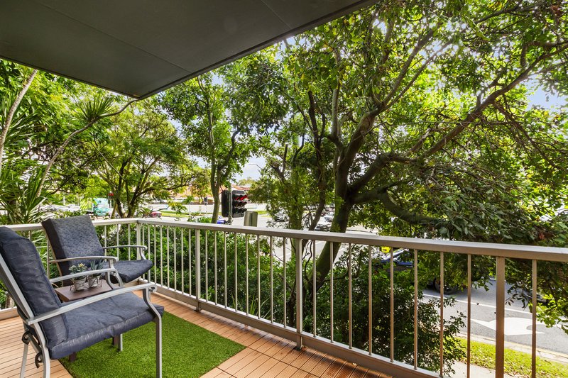 Photo - 1/18 North Street, Southport QLD 4215 - Image 7