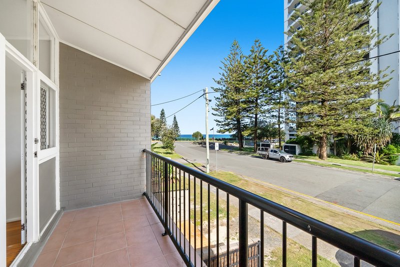 Photo - 118 Old Burleigh Road, Broadbeach QLD 4218 - Image 5