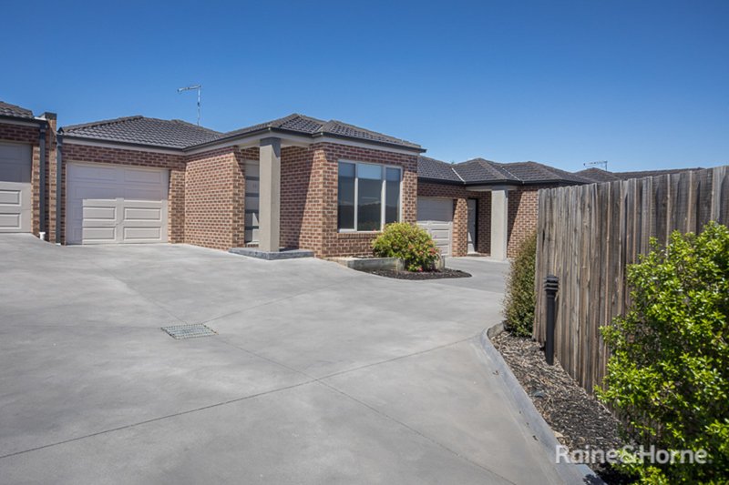 Photo - 11/8 Pads Way, Sunbury VIC 3429 - Image 17