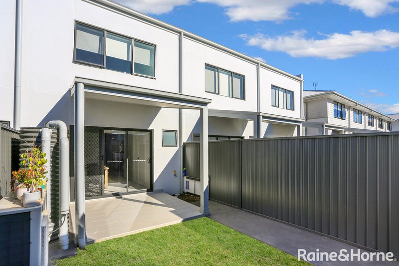 Photo - 118 Parkway Drive, Marsden Park NSW 2765 - Image 8