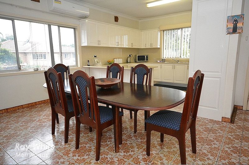 Photo - 118 Pitt Street, Merrylands NSW 2160 - Image 4