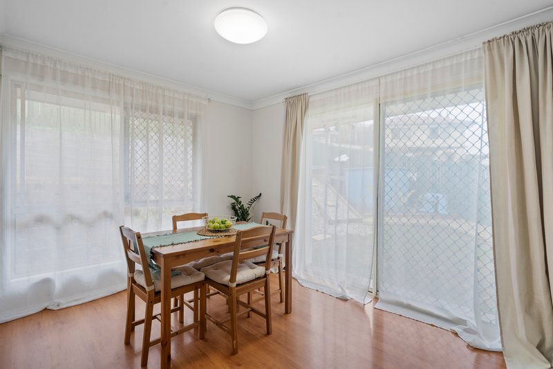 Photo - 118 Pohon Drive, Tanah Merah QLD 4128 - Image 5
