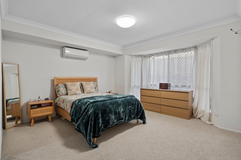 Photo - 118 Pohon Drive, Tanah Merah QLD 4128 - Image 8