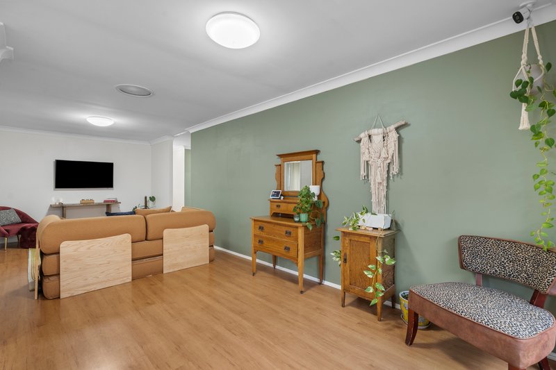 Photo - 118 Pohon Drive, Tanah Merah QLD 4128 - Image 16