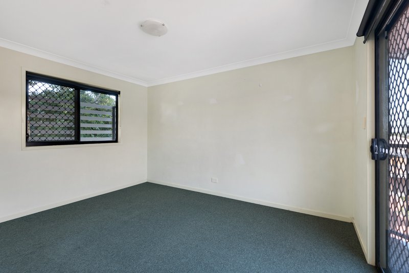 Photo - 1/18 Princess Street, Fairfield QLD 4103 - Image 4