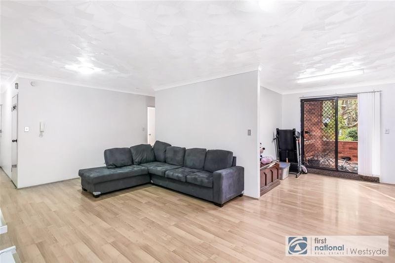 Photo - 1/18 Queens Road, Westmead NSW 2145 - Image 3