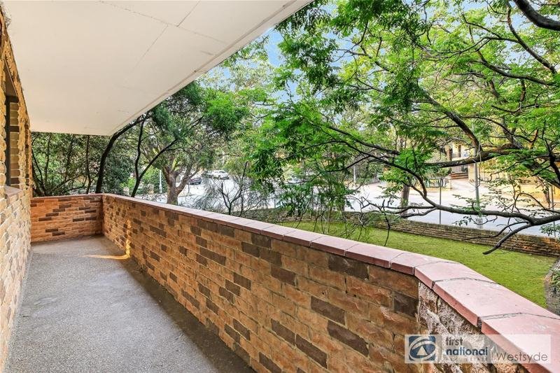 Photo - 1/18 Queens Road, Westmead NSW 2145 - Image 8