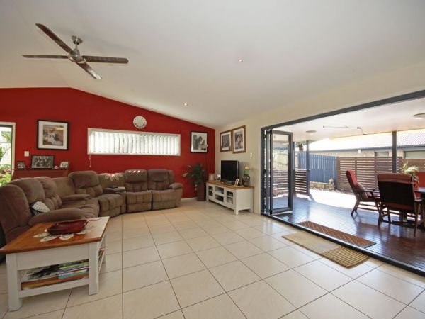 Photo - 118 Quinlan Street, Bracken Ridge QLD 4017 - Image 3